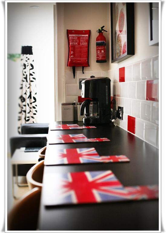 London Malvern Road Rooms To Let 객실 사진