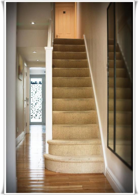 London Malvern Road Rooms To Let 객실 사진