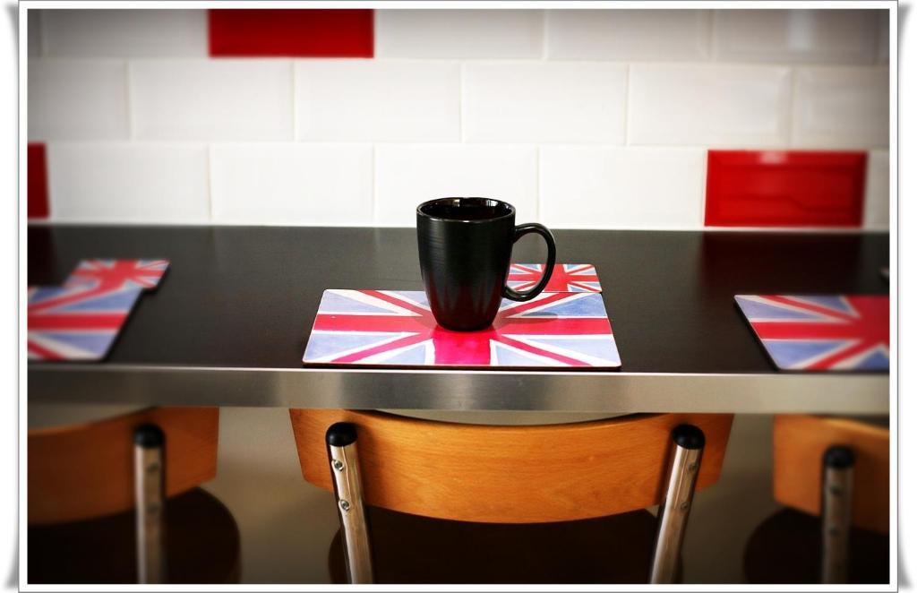 London Malvern Road Rooms To Let 객실 사진