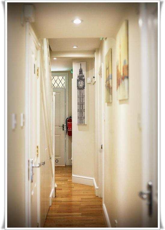 London Malvern Road Rooms To Let 객실 사진